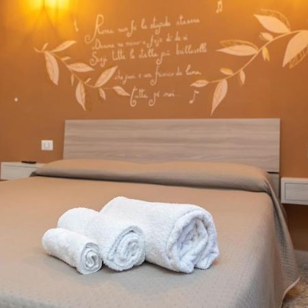 G&C'S Room Marconi Roma Exterior foto